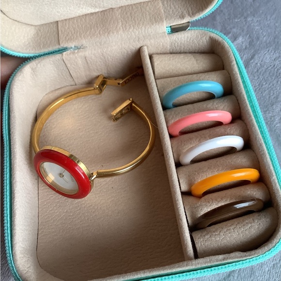 Gucci Accessories - Gucci bangle watch with set of bezels💖